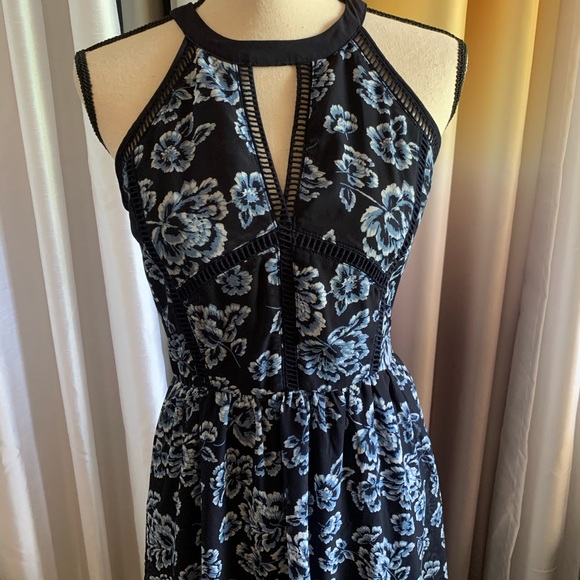 🧡50% off bundles!  Blue rose full length dress
